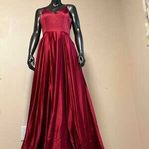 #0026 B Darlin Formal Burgundy Gown Sz 9/10